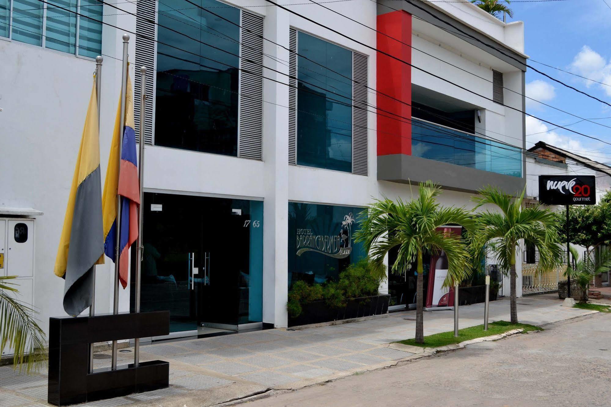 Hotel Barrancabermeja Plaza Exterior foto